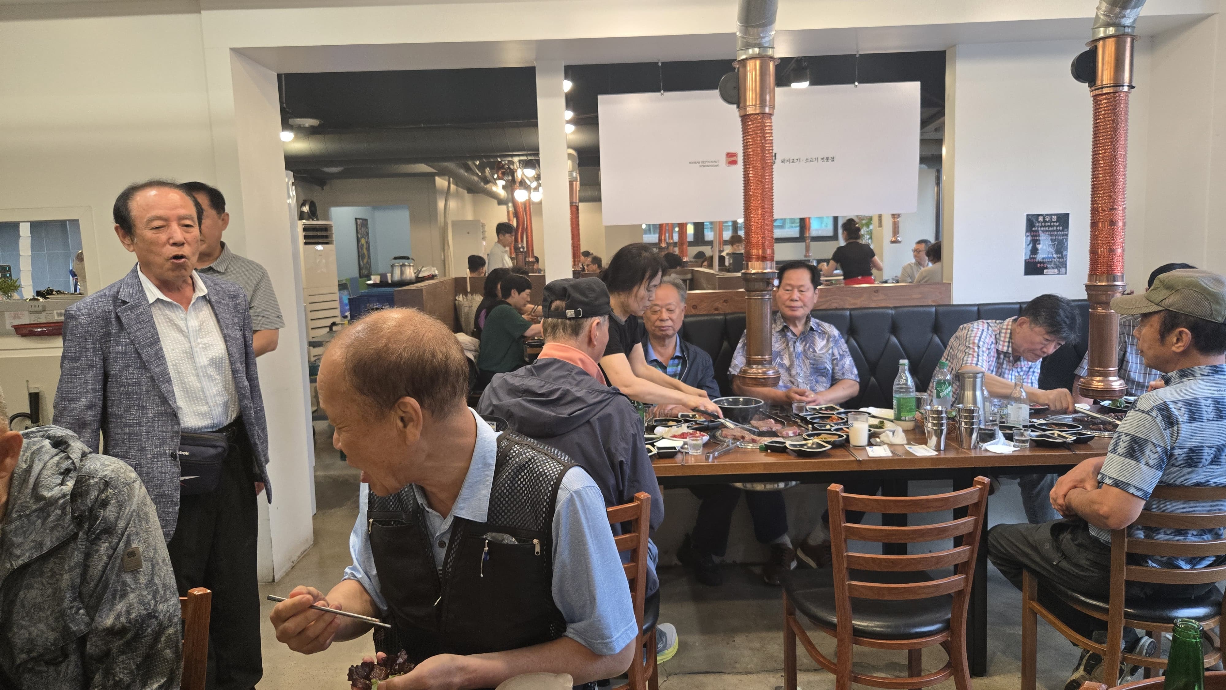 첫인상부터 만족스러웠던 넓은 홀