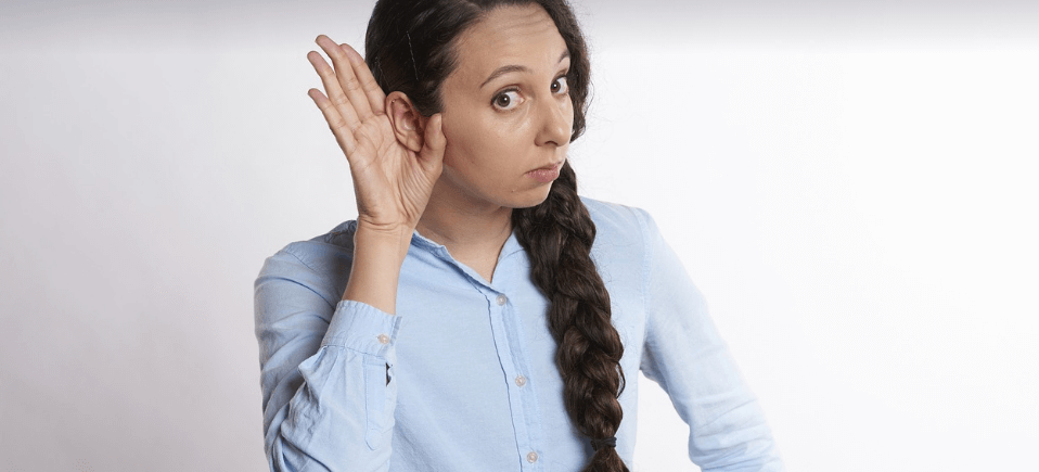 귀에서 소리가 나는 이유가 되는 사진들 - 11