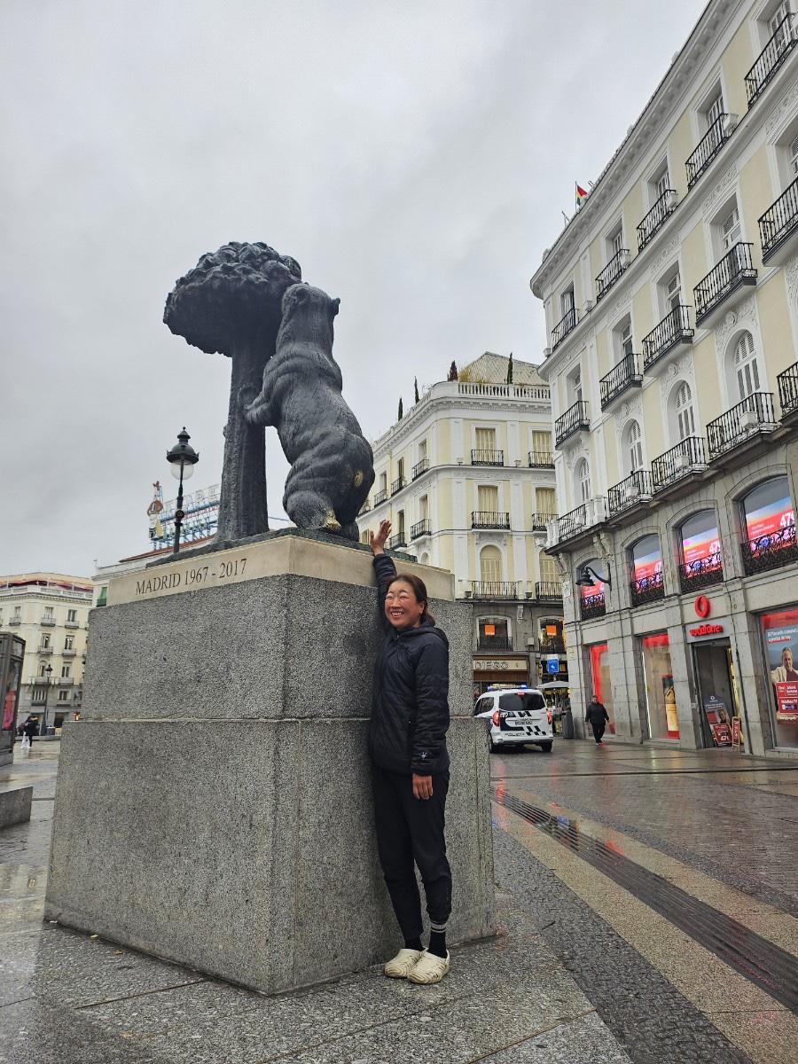 마드리드 솔광장에 있는 곰동상