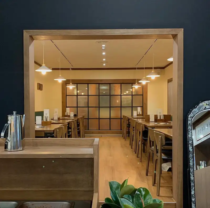 사위식당-매장내부