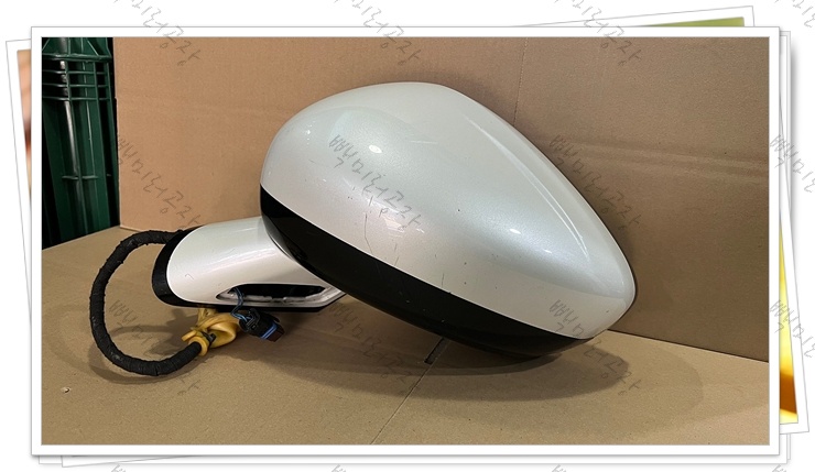 시트로엥 DS5 중고 사이드미러 정면부