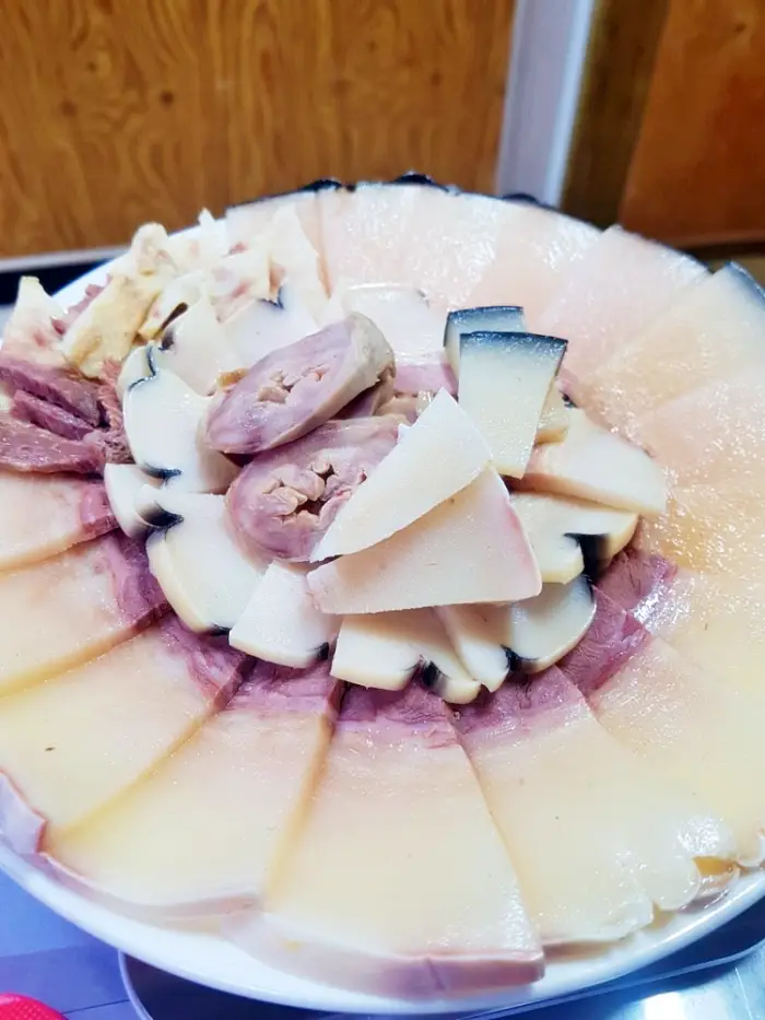 울산 신정시장 고래수육 고래 육회 고래고기 맛집 추천