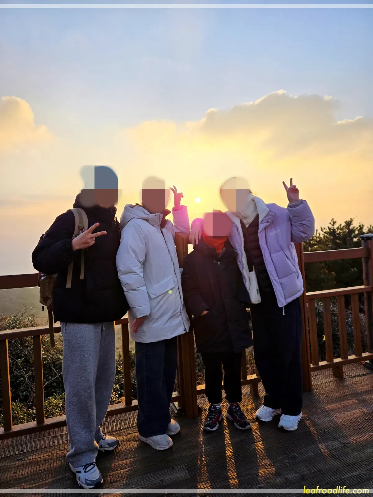 제주-여행-성산일출봉-가족사진