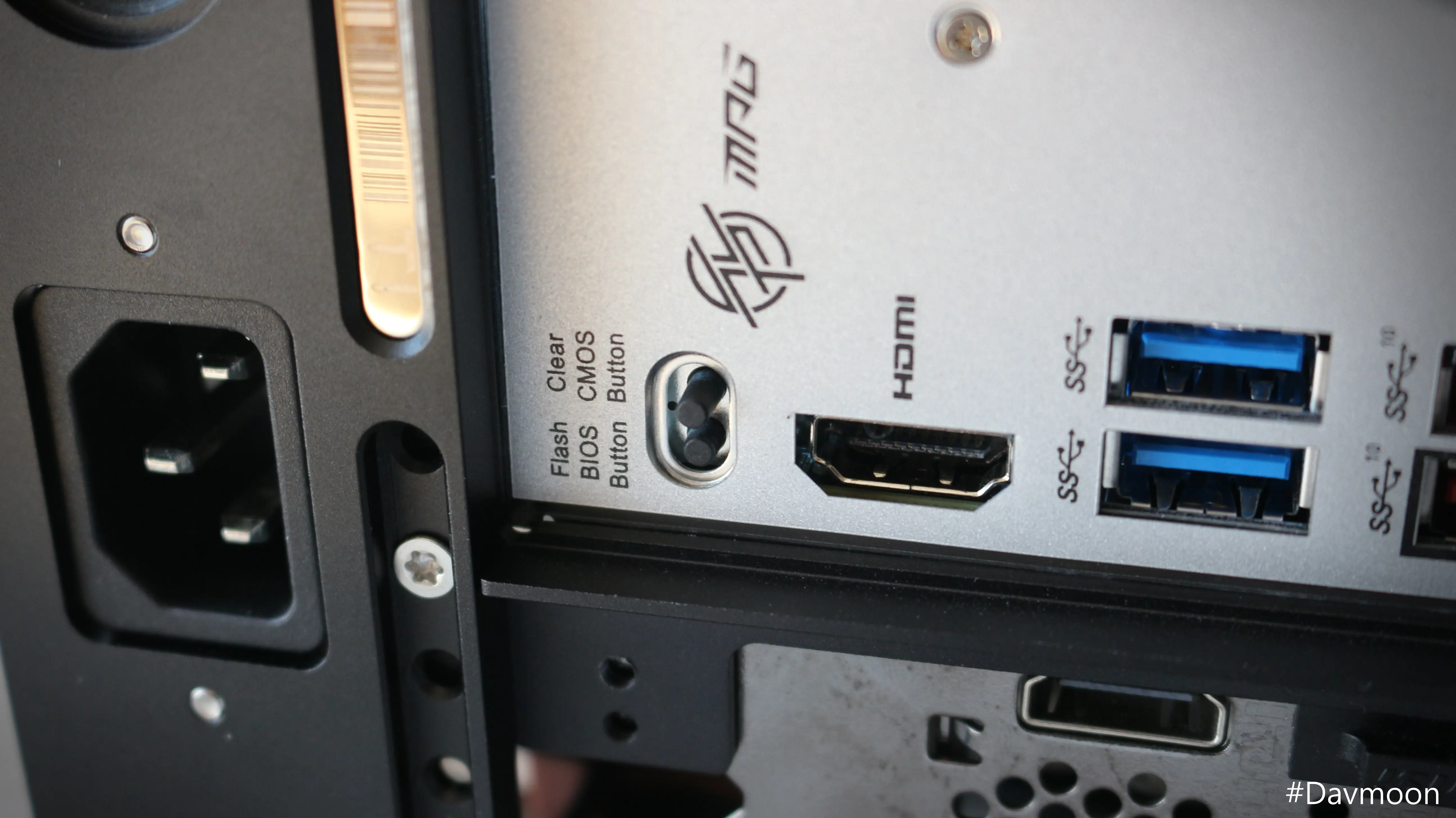 msi b650i edge flash bios 버튼, Clear CMOS 버튼