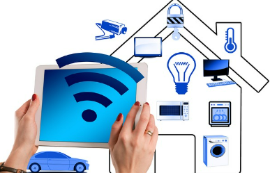 열쇠 – 스마트 도어락과 얼굴 인식 보안 시스템이 대체하는 전통적인 열쇠