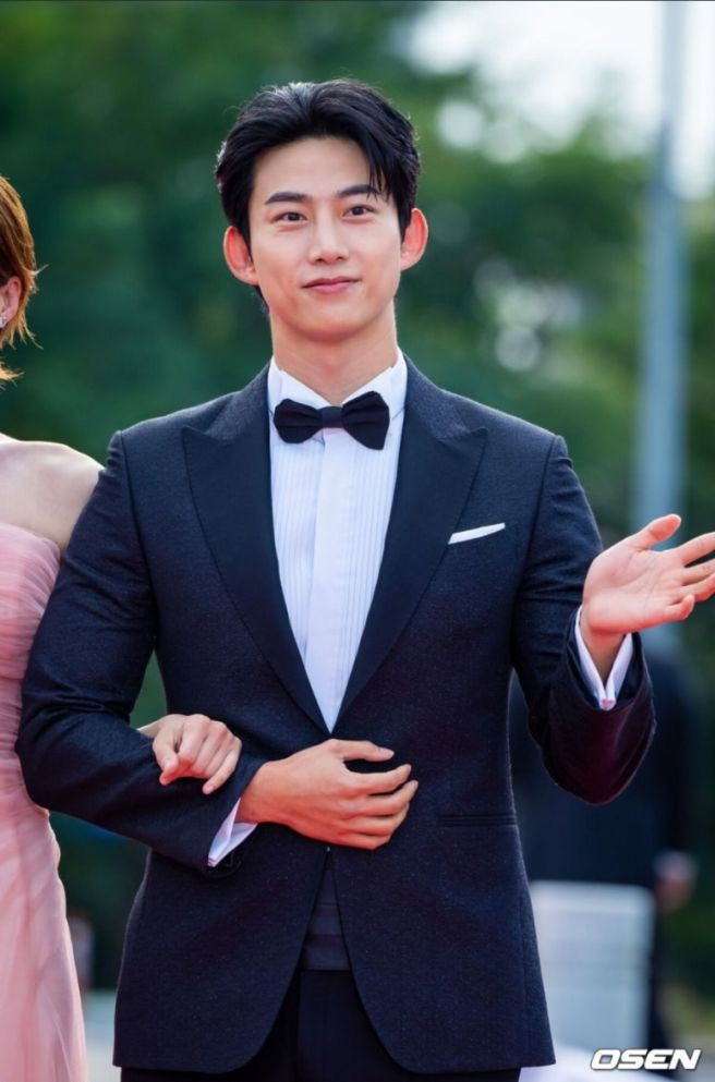 옥택연 오늘(24일) 결혼! 10년 열애 결실과 신라호텔 예식 정보 완벽 정리