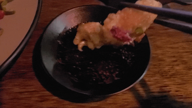 용용선생-계양구청점-깐풍닭튀김-소스-찍어먹기