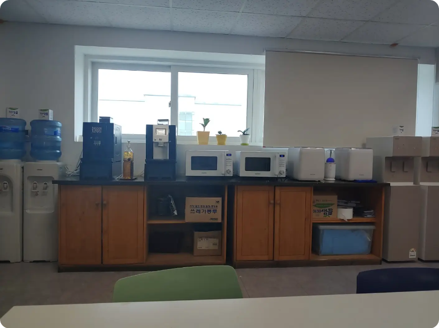 인천공항-물류청사-(주)은산해운항공-신세계면세점-4층-휴게실