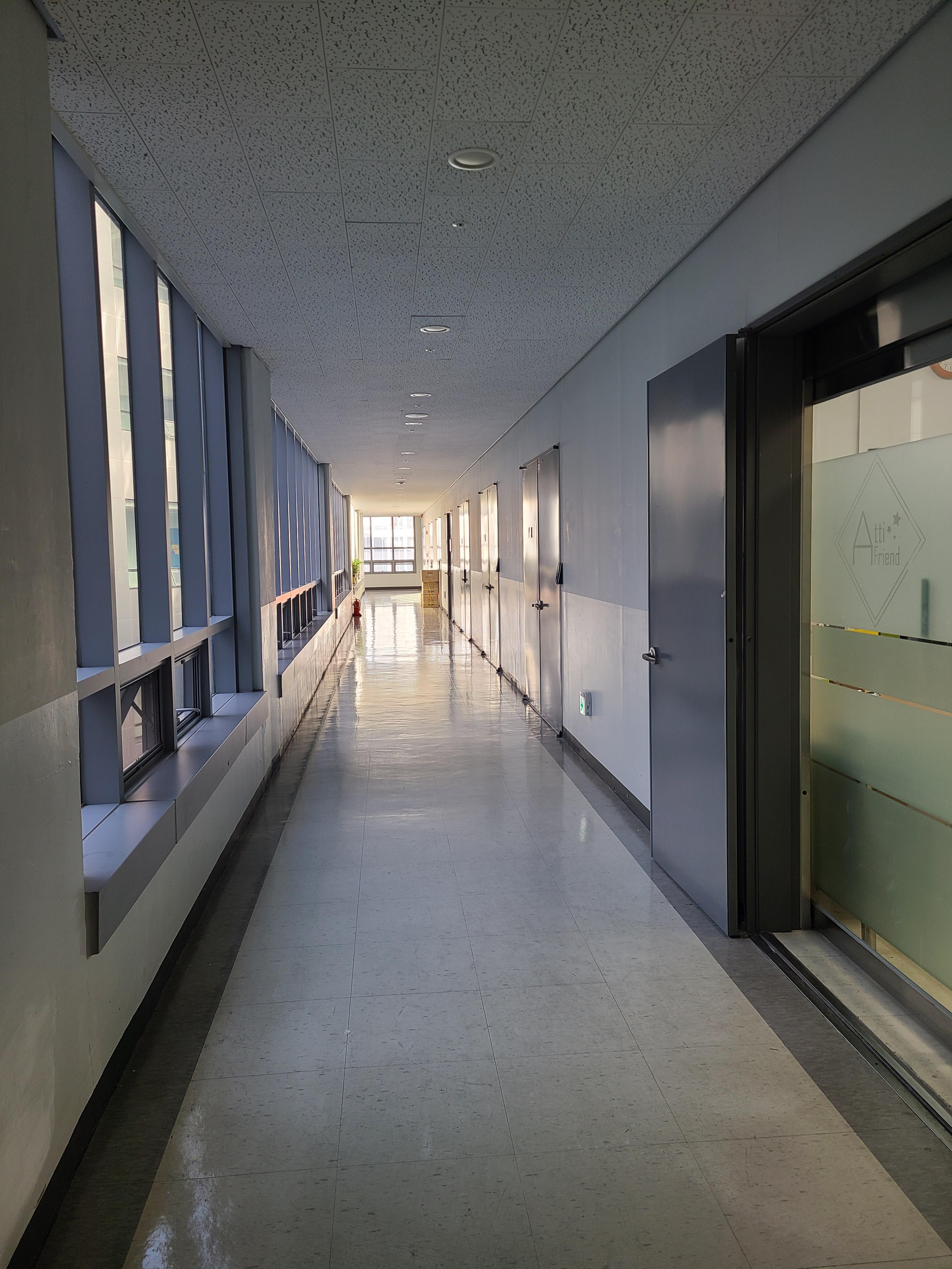 하우스디엘타워 사무실4