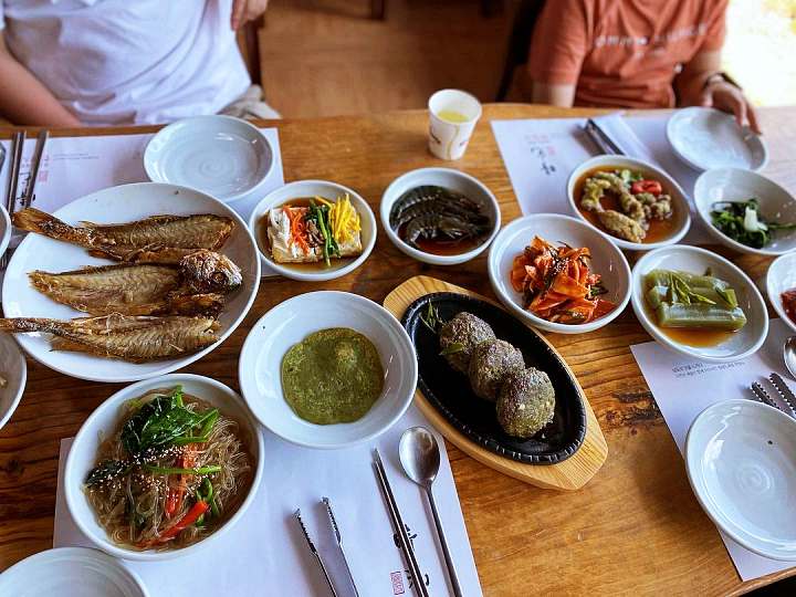 이만기 동네한바퀴 보성 녹차 한정식 맛집 녹차떡갈비 녹차전 녹차묵 소개