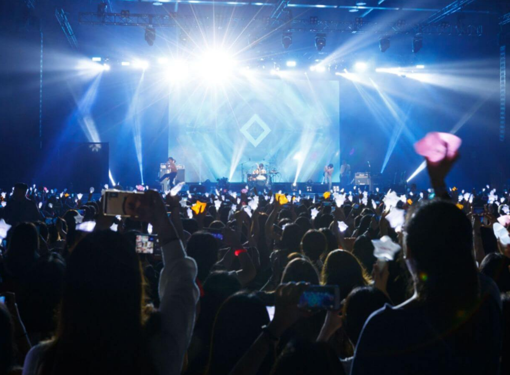 2024 RIIZE FAN-CON &amp;#39;RIIZING DAY&amp;#39; in HONG KONG이 열리는 아시아 월드 엑스포 홀 8&amp;10
