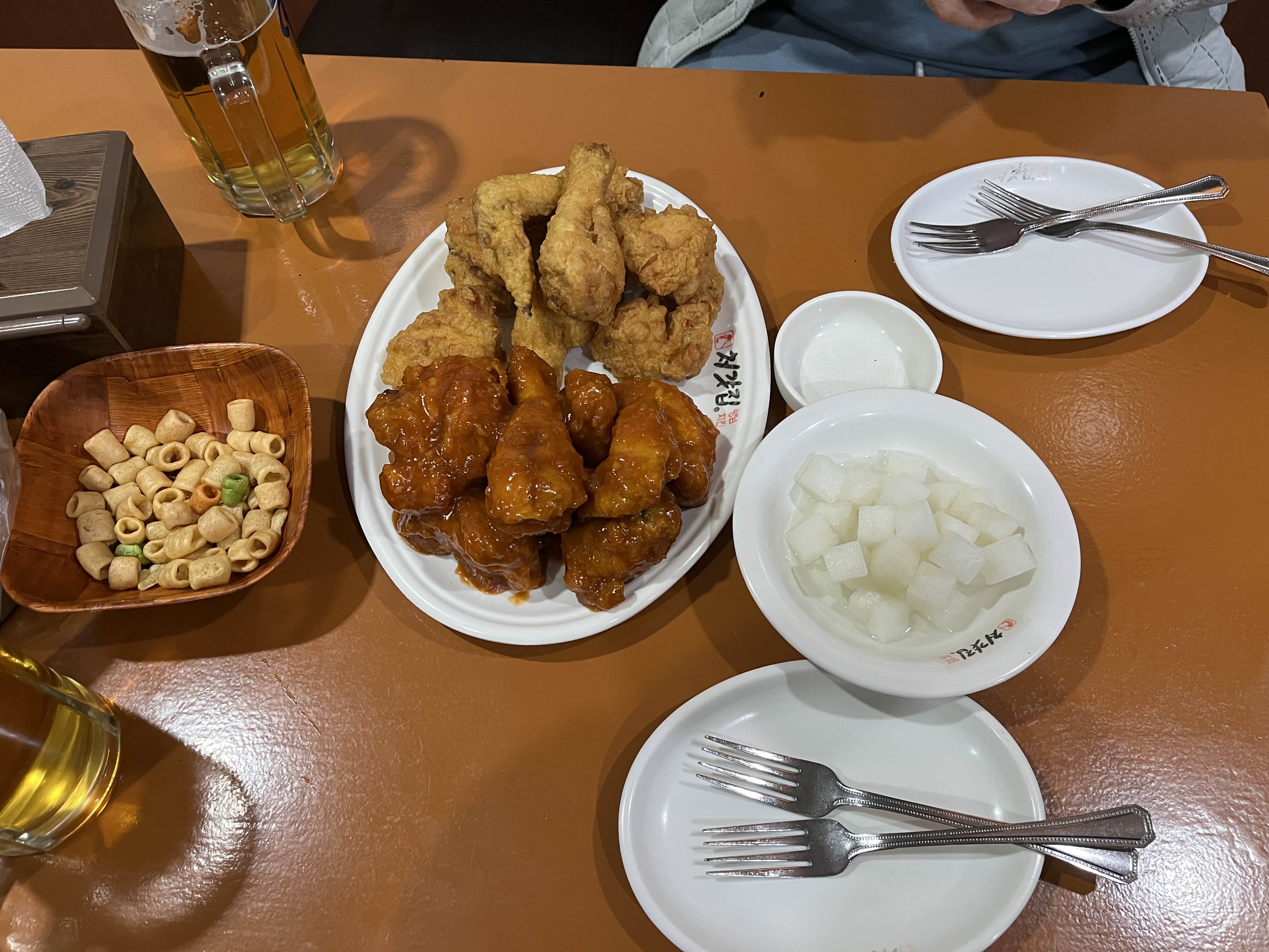 처갓집 양념 통닭 양념통과 후라이드 치킨