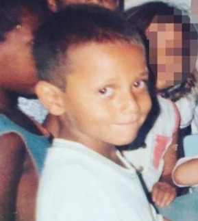 히샬리송 어린 시절1