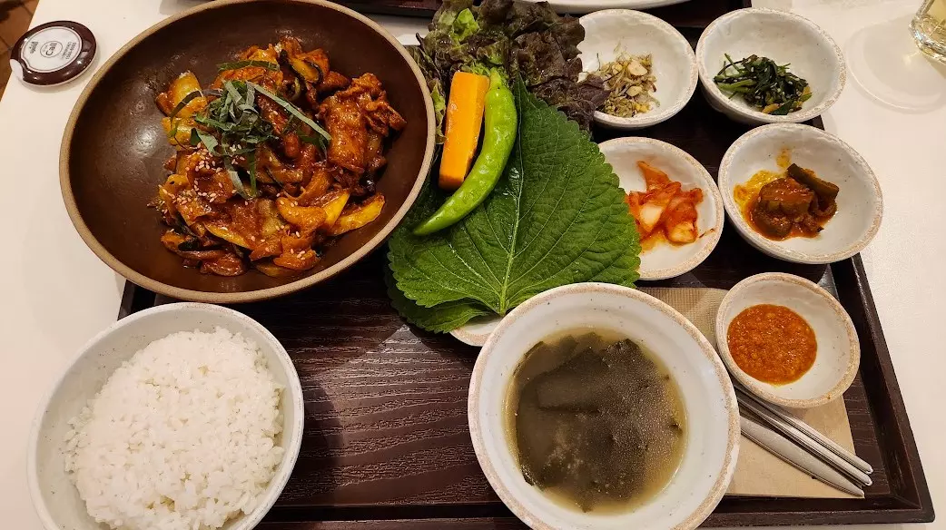 코엑스 파르나스몰 맛집 무월 식탁 사진 7