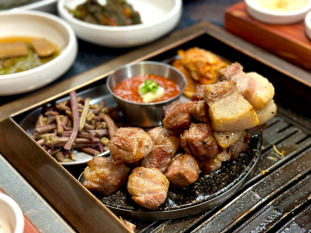 제주옥탑 진해자은점