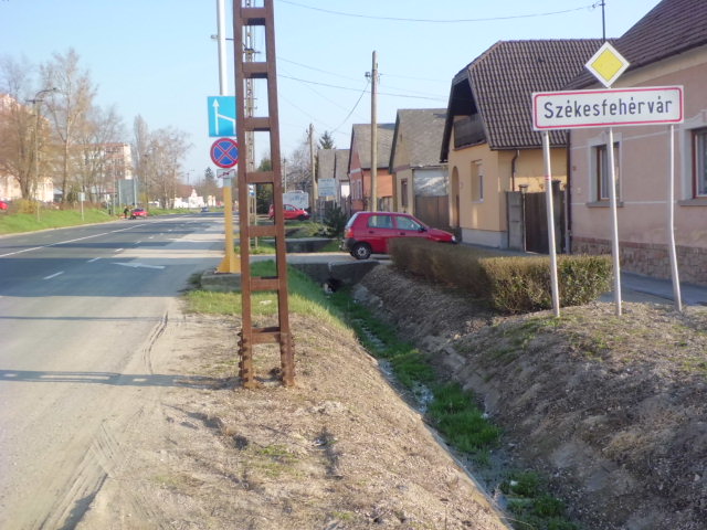 헝가리 세케슈페레르바르 이정표