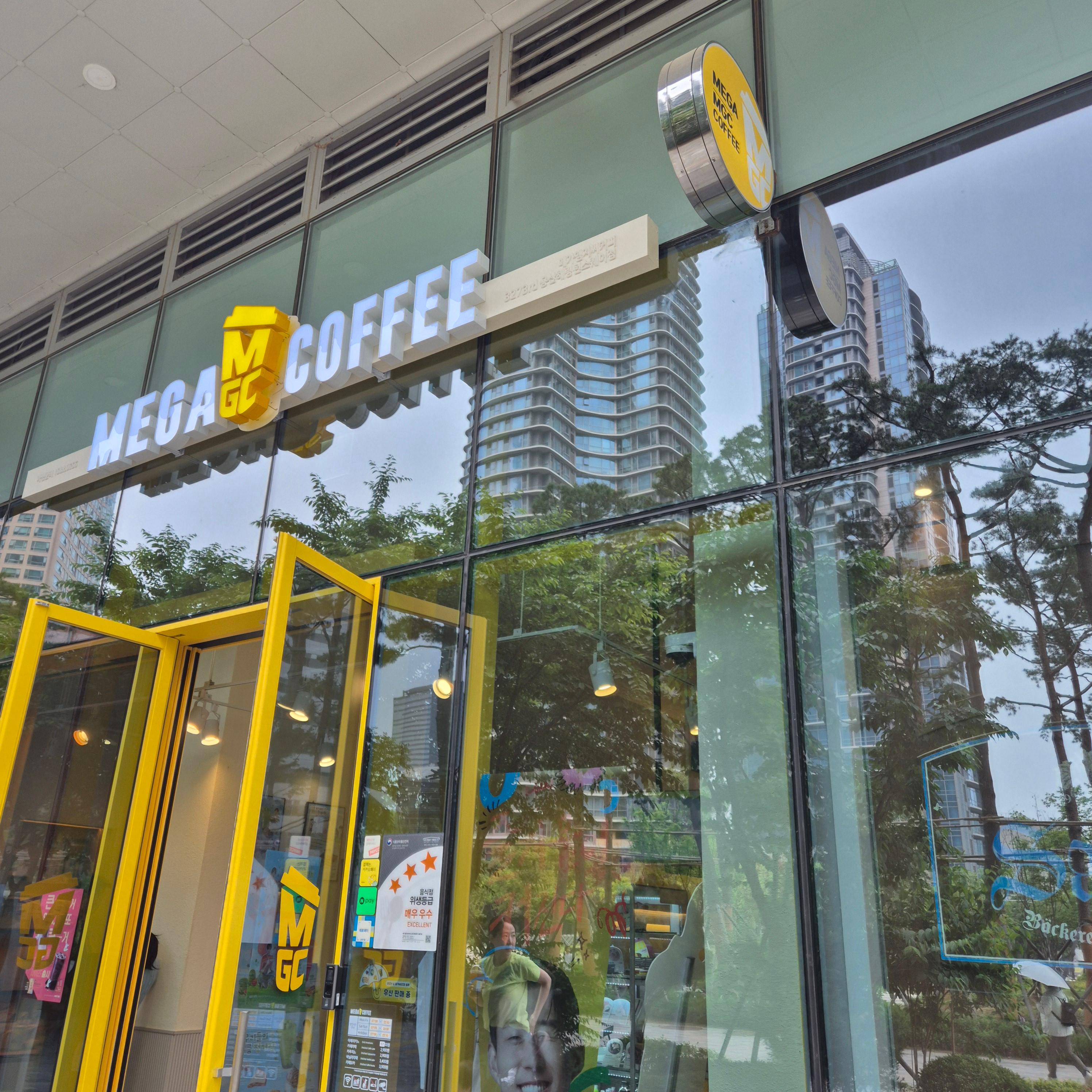 메가커피 팥빙젤라또파르페, 메가커피 망빙파르페, 여름 디저트 추천, 메가커피 시즌메뉴, 메가커피 아이스디저트, 팥빙수 맛집, 망고파르페 후기, 메가커피 리뷰, 젤라또 디저트, 가성비 빙수 추천