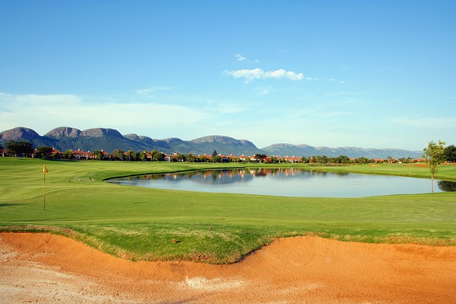 3색이 잘 어우러진 골프장