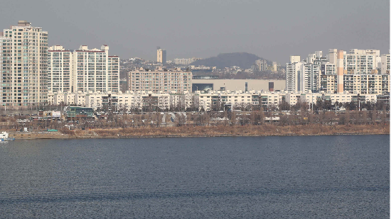 서울 용산구 아파트 전경.