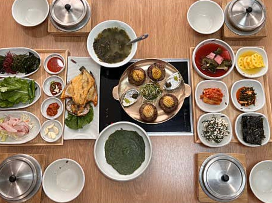 6시내고향 완도 치유밥상식당 한상