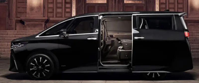 토요타 알파드 측면