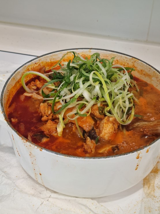 르크루제로-완성한-닭볶음탕