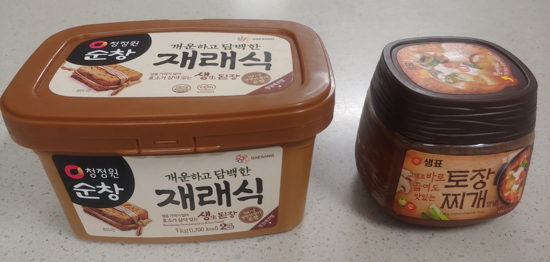 순창 재래식된장은 가정에서 많이들 사용하실텐데 토장은 처음이신 분들도 있으실겁니다. 두개를 적절히 섞어드시면 된장찌개도 맛이 더 구수해집니다.