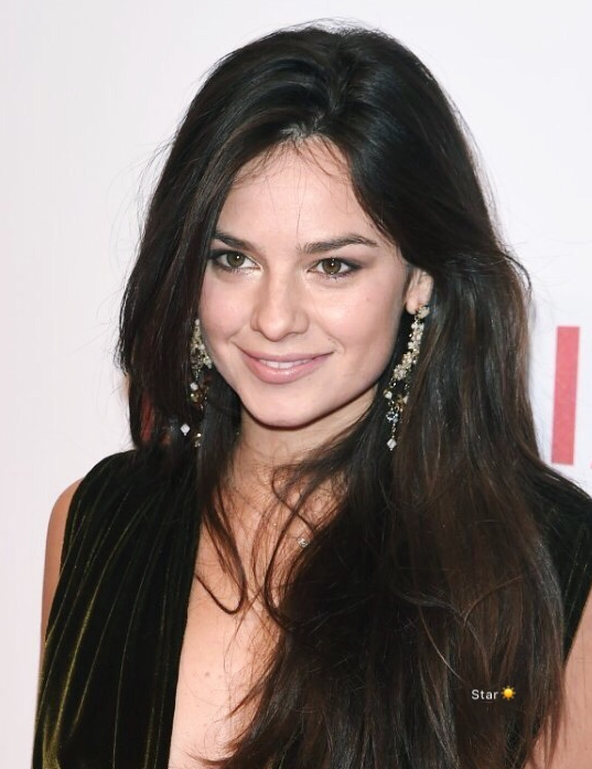 케이티 루이스 사운더스2