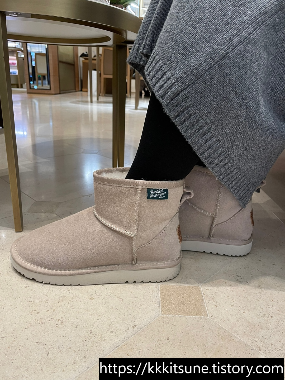 락피쉬웨더웨어 윈터 숏부츠 샌드 6인치 착용 옆모습