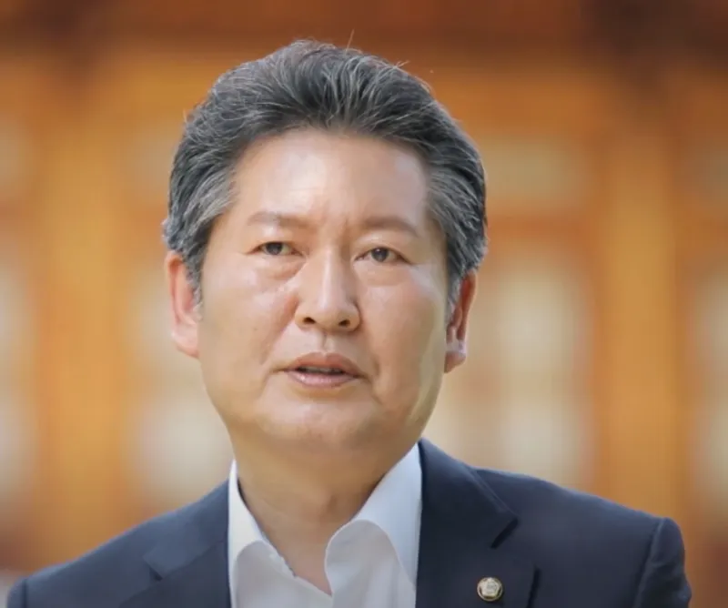 국회의원 인터뷰 사진23.webp