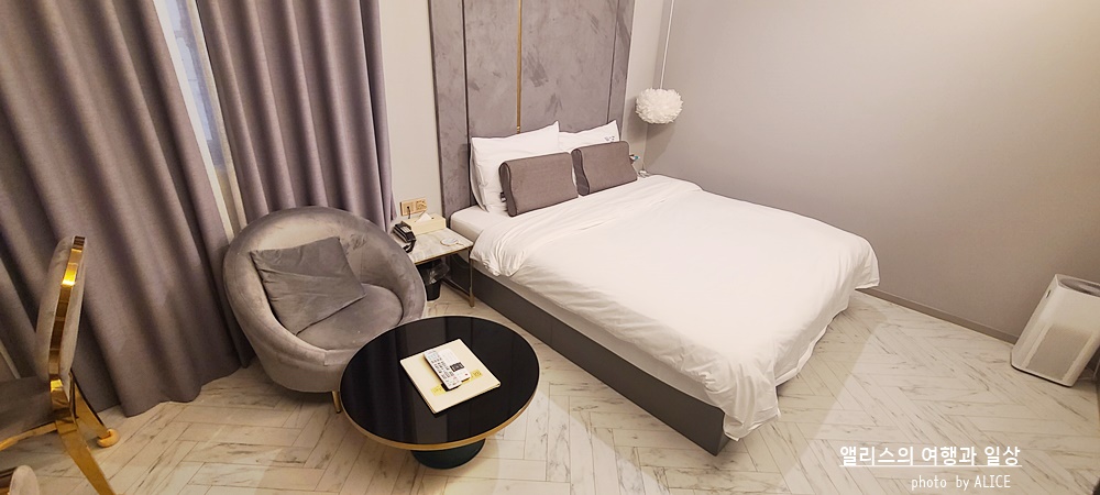 부산사직동 호텔 추천 덴바스타 시그니처 호텔 디럭스 커플PC룸 온천수 공급