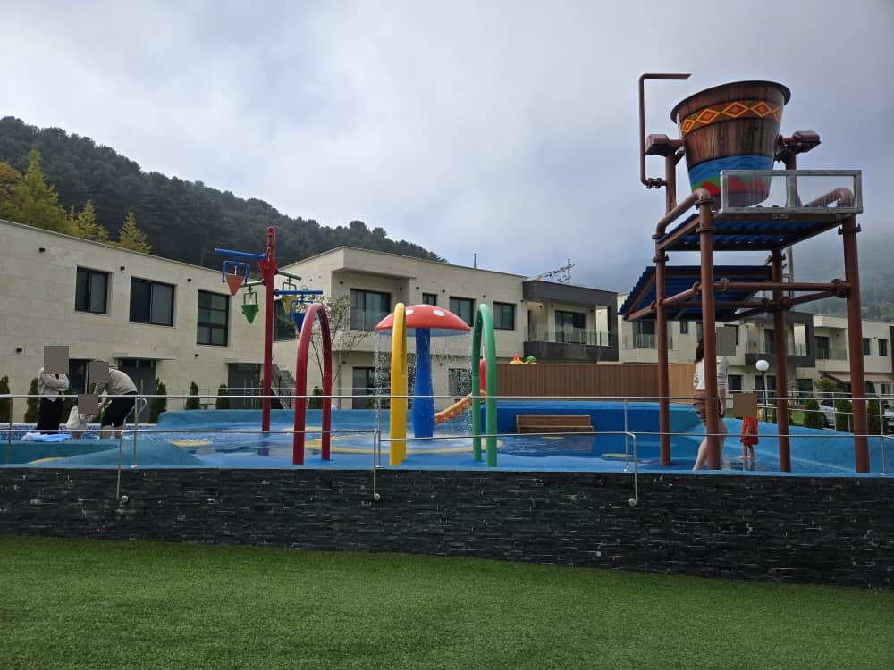 가평 꼬모키즈풀빌라