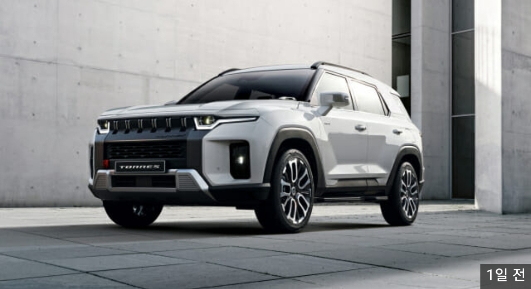 쌍용차 토레스 전면사진