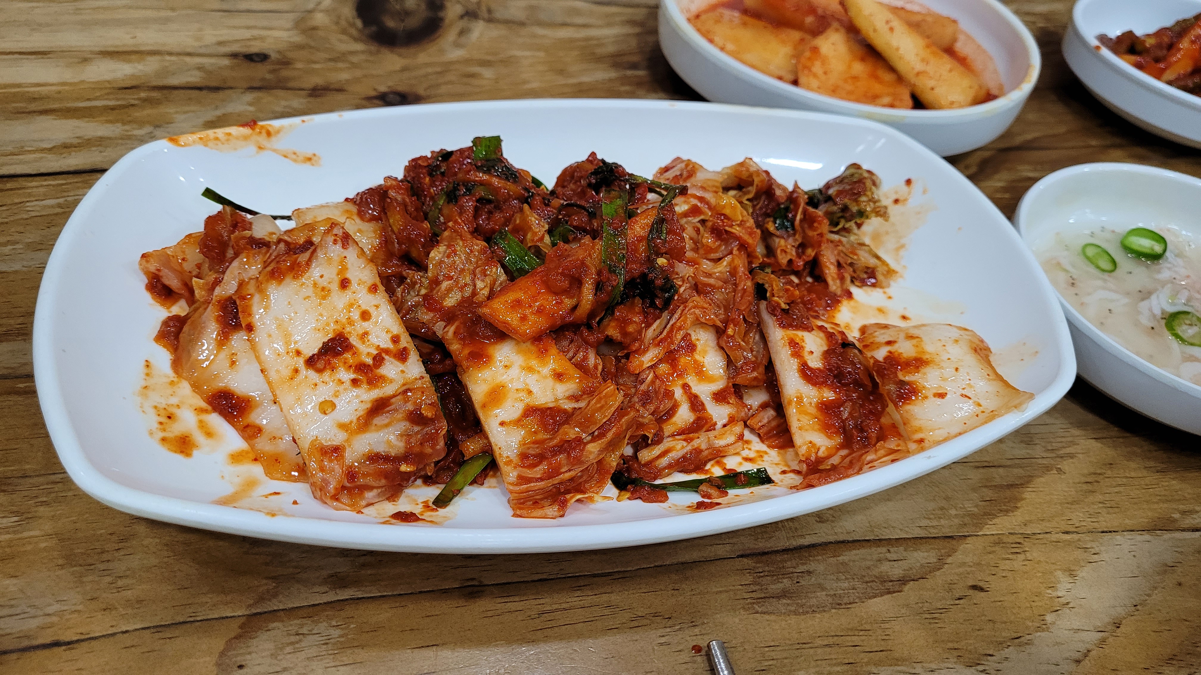 썰어놓은 배추김치