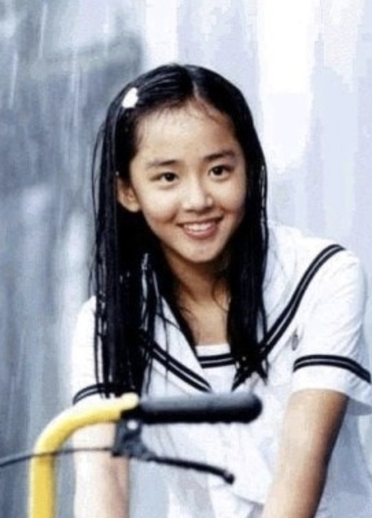 어린 나이에 데뷔해 국민 여동생으로 사랑받던 문근영 어린 시절 리즈 모습