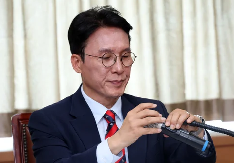 ‘끈질기게 다 갚았다’ 김민석, 스폰서 논란 정면 돌파