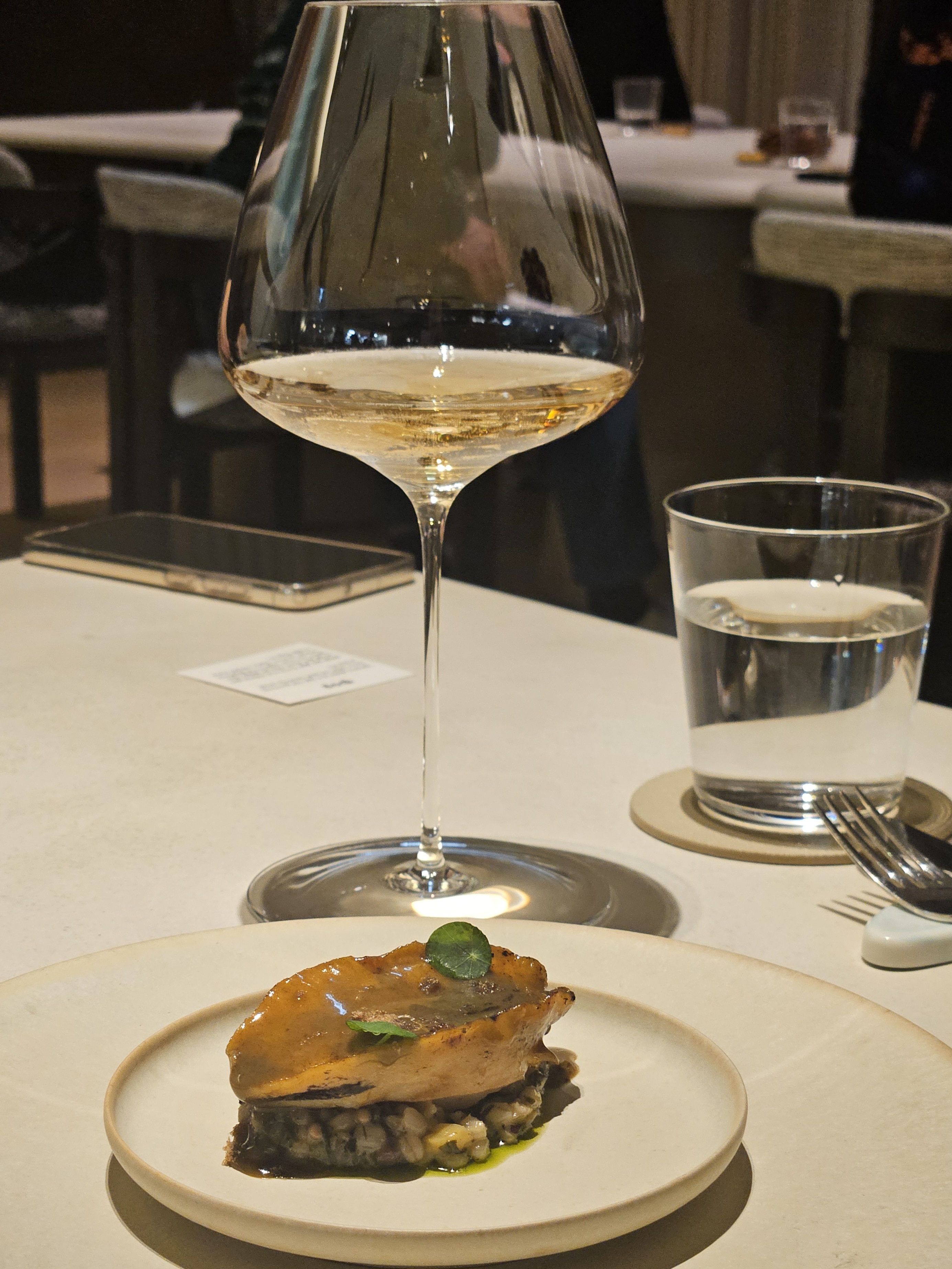 네번째 페어링 샴페인과 전복