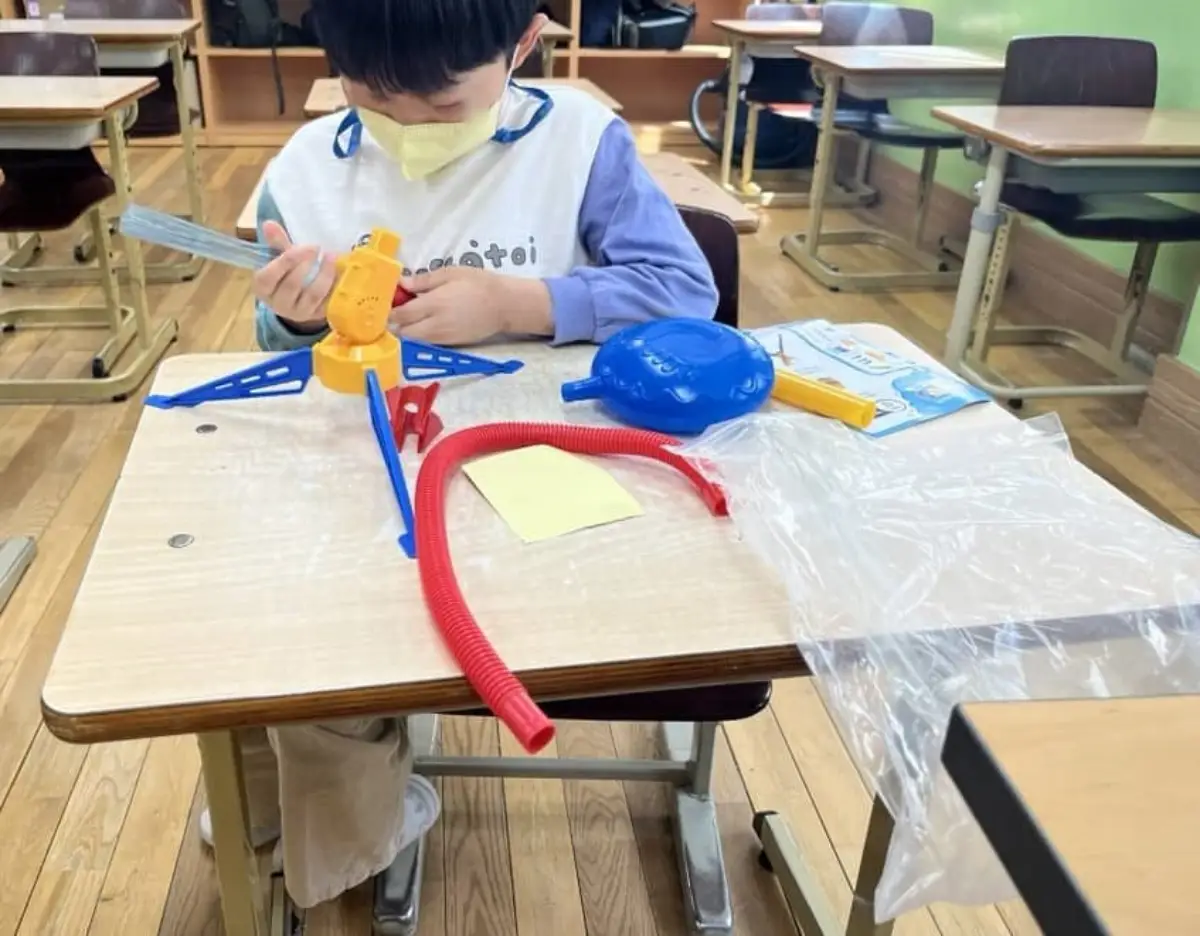 초등과학놀이 에어로켓날리기