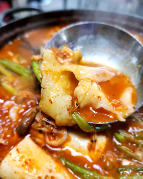 생생정보 우와한 식당 가물치오골계탕 음식점