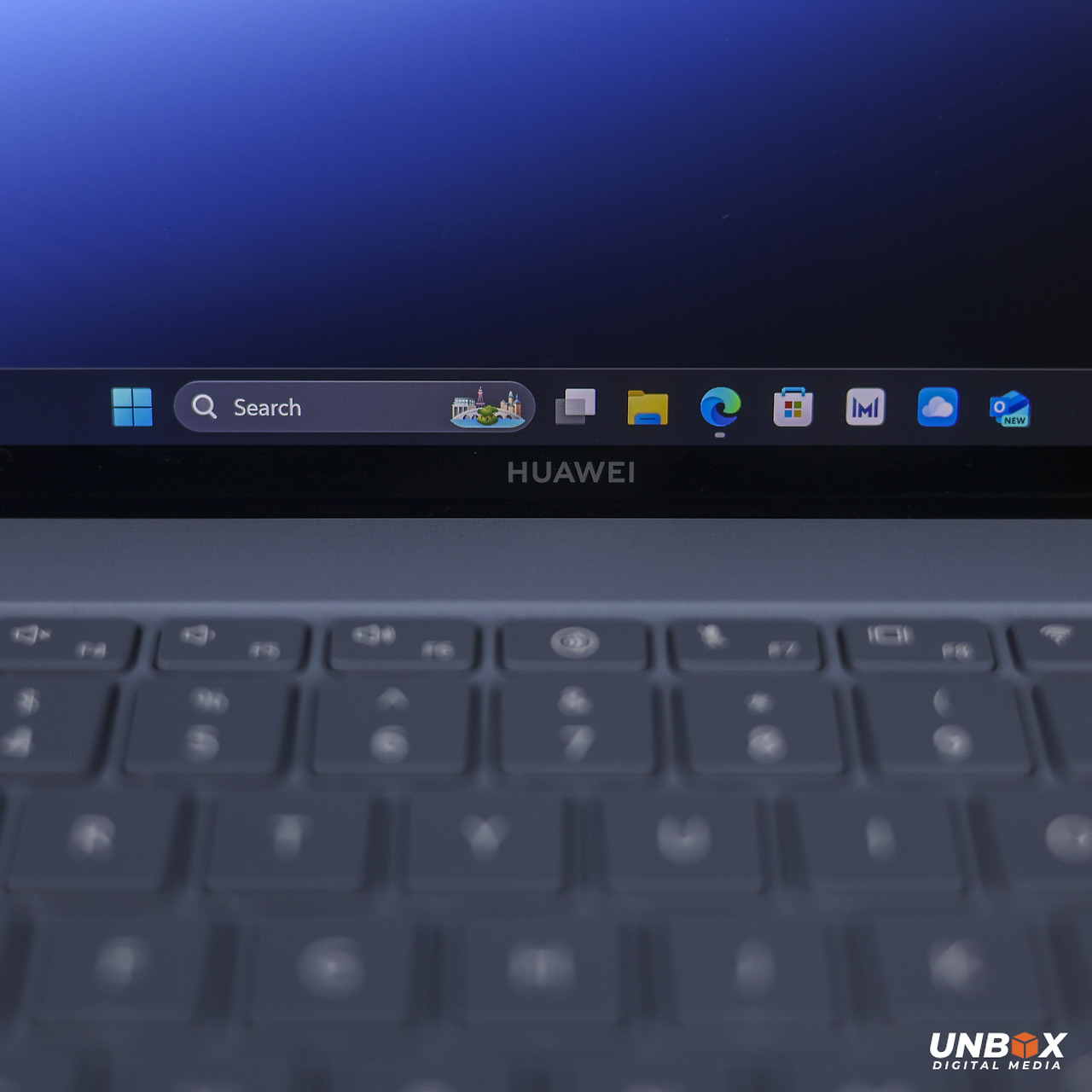Ultrabook Premium Baru Huawei Saingan Kuat MacBook Pro