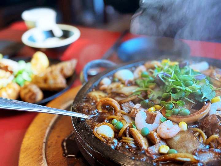 생방송오늘저녁 돌짜장 복권 로또 1등 당첨 황금손 주인장의 뜨거운 돌짬뽕 매운 갈비찜 부산 맛집 추천