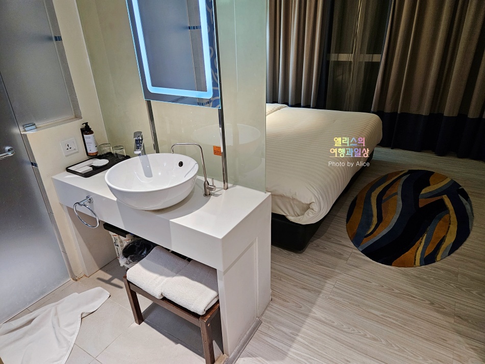 머큐어 코타키나발루 시티센터 슈페리어 룸