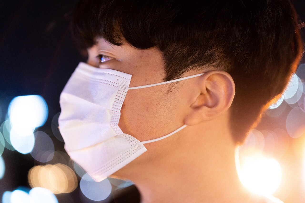 꽃가루 차단을 위한 마스크