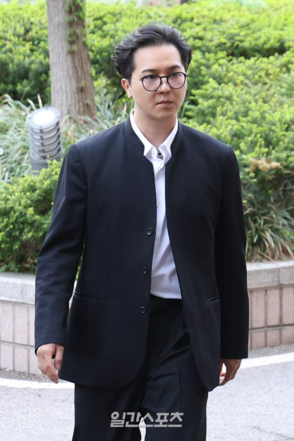 송민호 병역법 위반 징역 1년 6개월 구형... 102일 무단이탈 및 재복무 의사 총정리