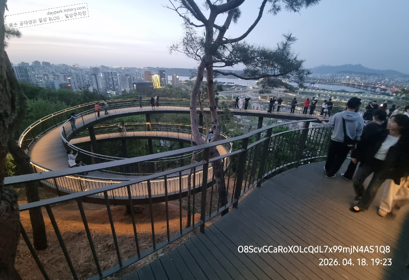용왕산 스카이워크