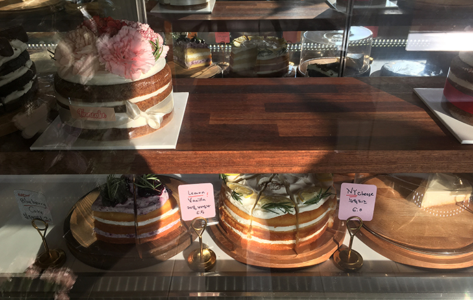 티나케이크-내부2