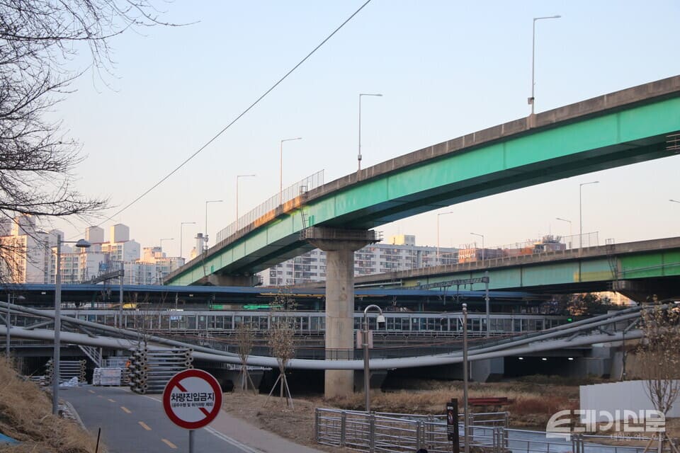 [건설인] 여전한 안전불감증...&ldquo;건설 현장, 총체적 부실&hellip;&lsquo;위험 보는 눈&rsquo;부터 만들어야&rdquo;