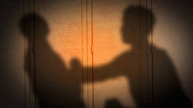 수업 중 벌어진 ‘교사 폭행’