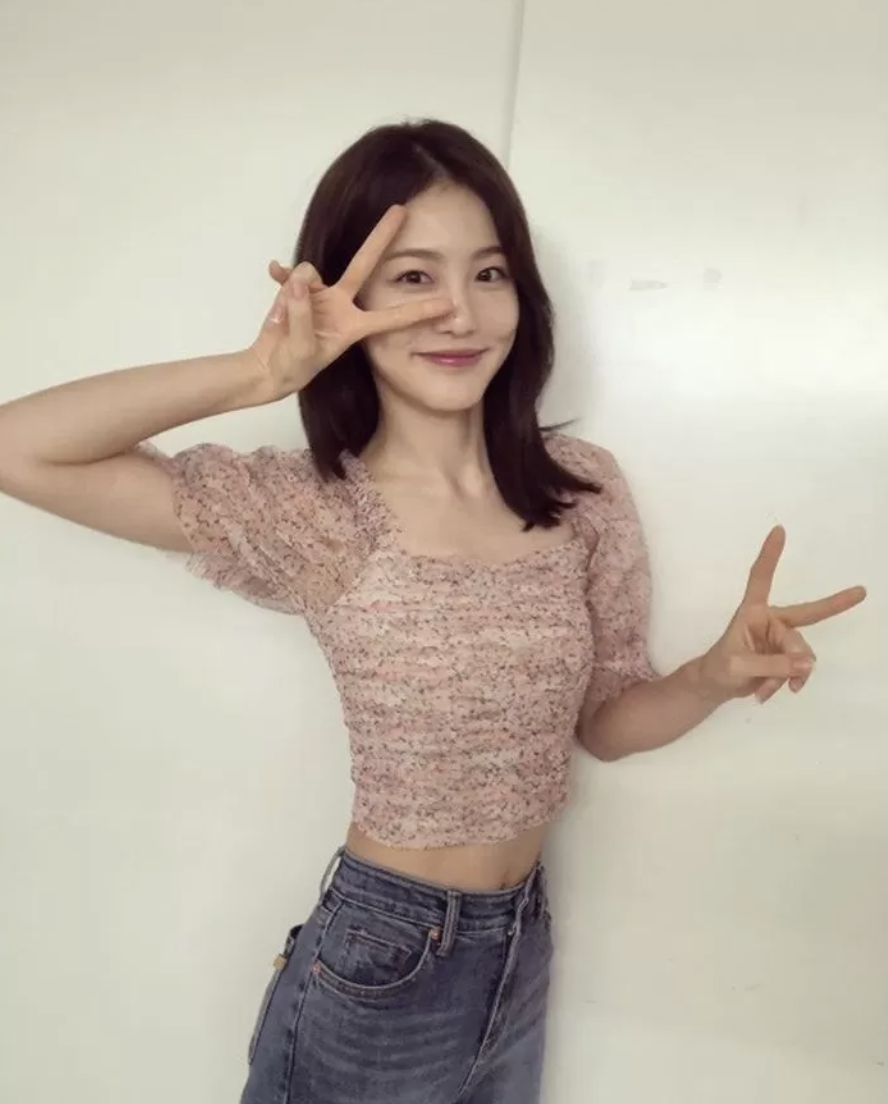 신예은 허리