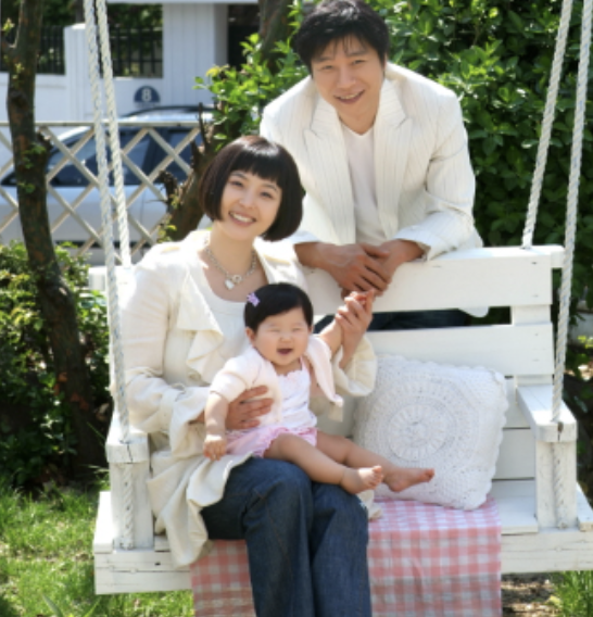 이윤성 홍지호 가족